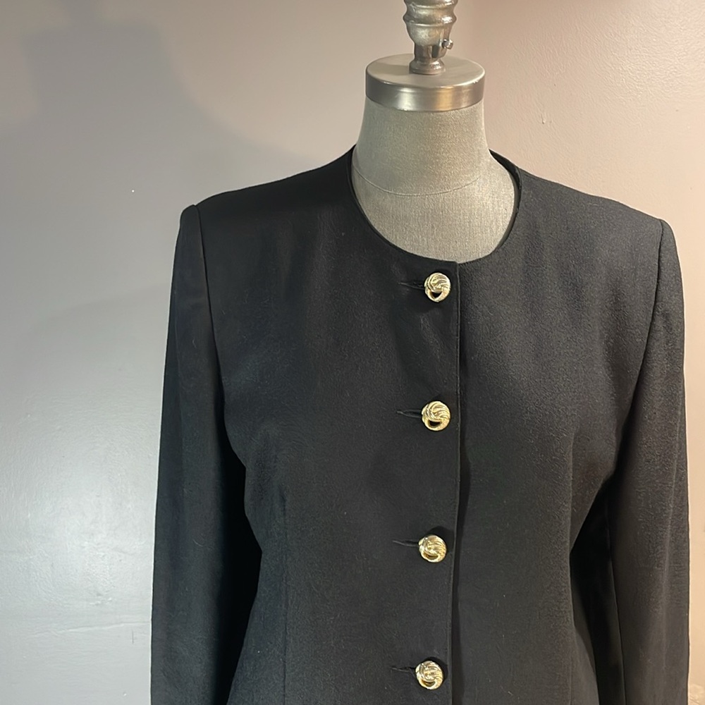 Pure Virgin wool black Womens suit size 12 MADE IN CANADA fully lined suit - Picture 3 of 17